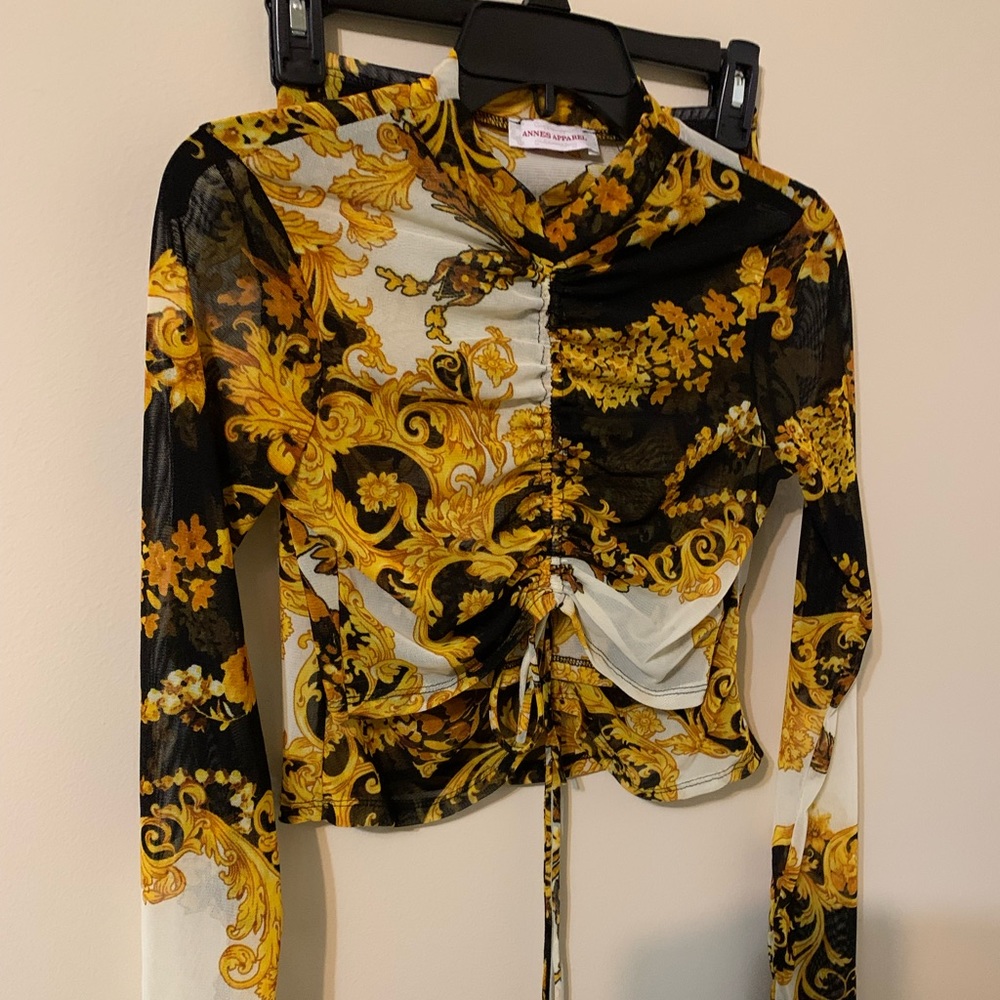 Skirt and Top set Size Small by ANNES APPAREL